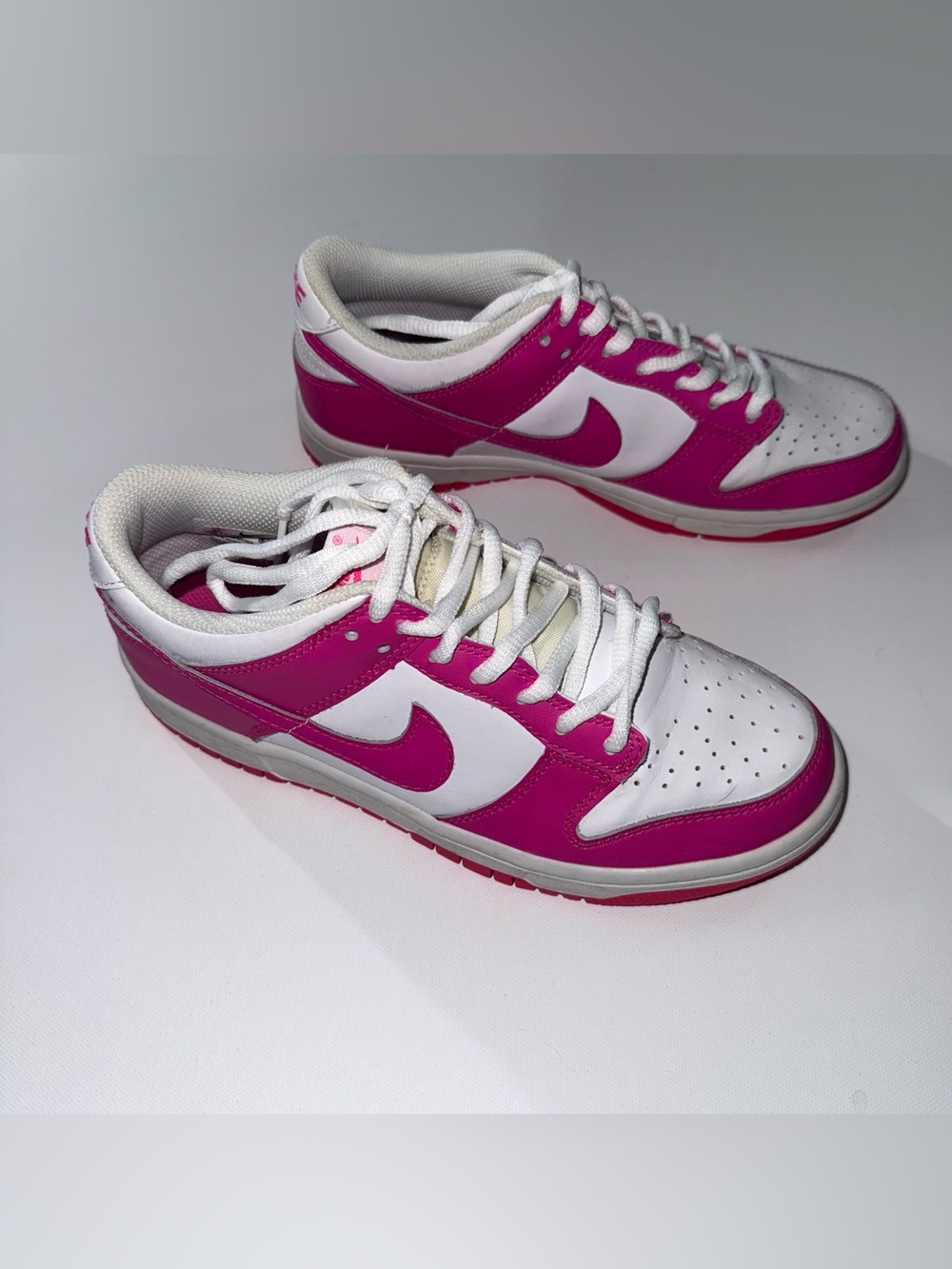 Nike Dunk Low GS Hyper Pink White Sneakers Youth 5Y Women’s 6.5 EUC